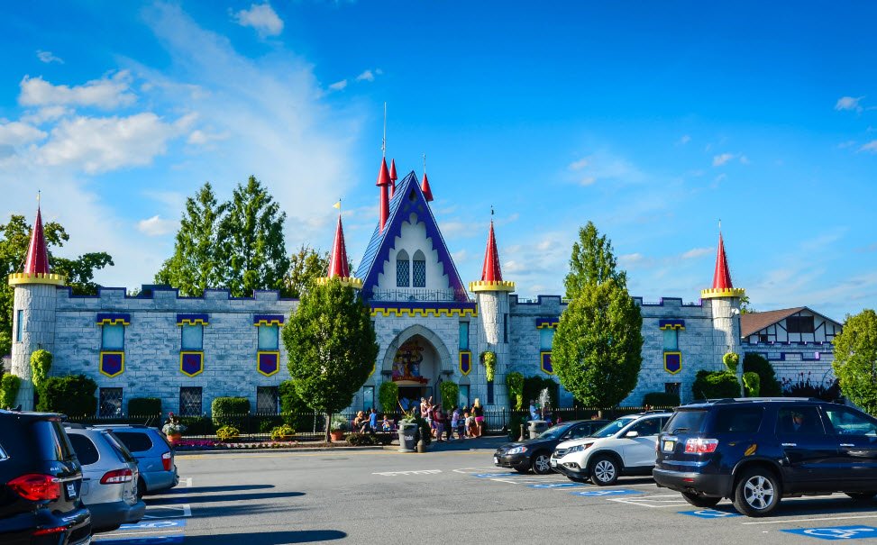 Dutch Wonderland Family Amusement Park, United States